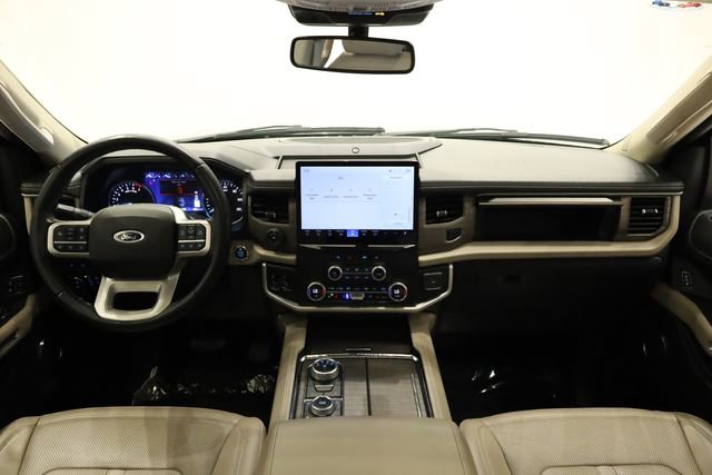Used 2023 Ford Expedition Limited image 14