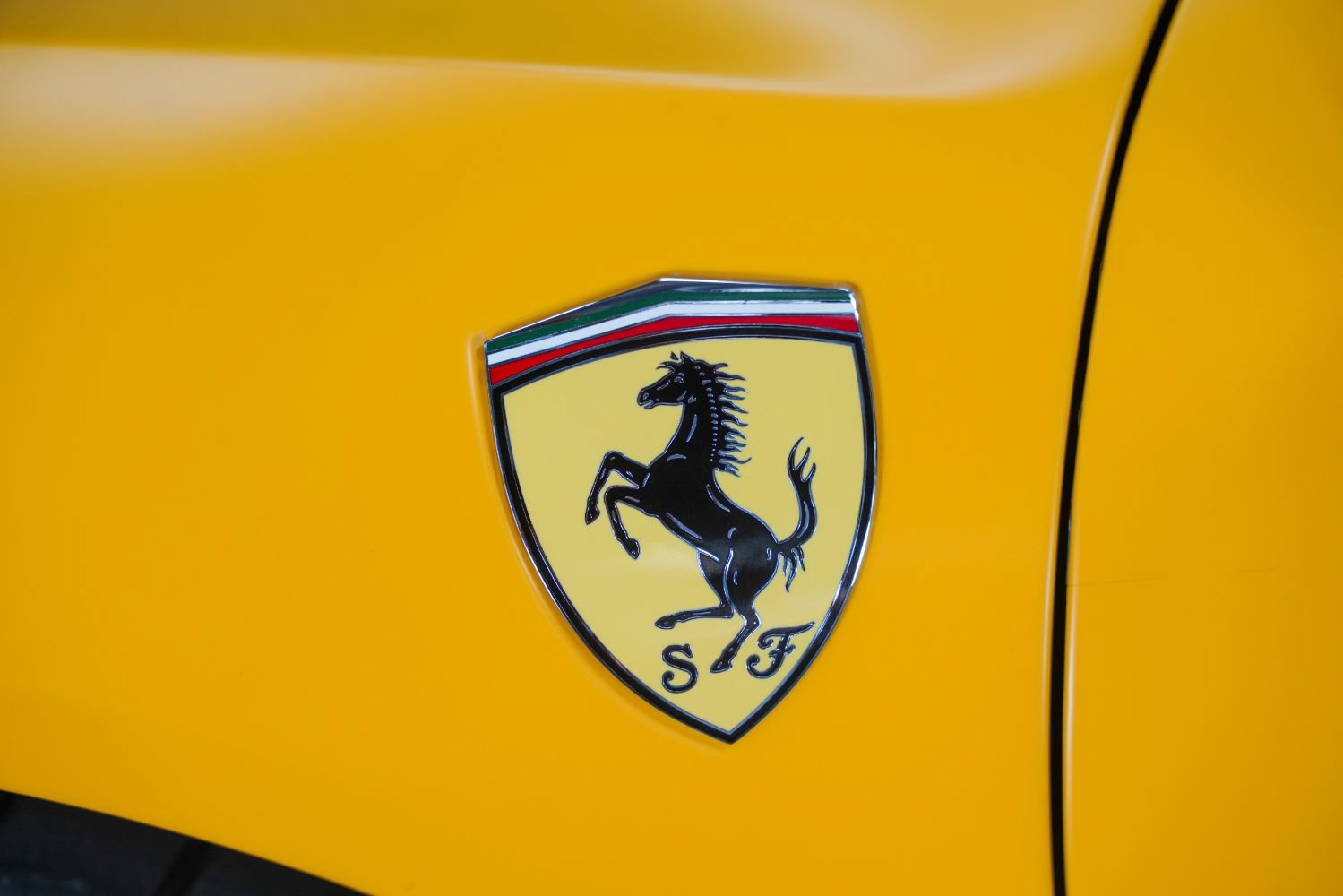 Used 2023 Ferrari SF90 Stradale AWD/4WD image 19