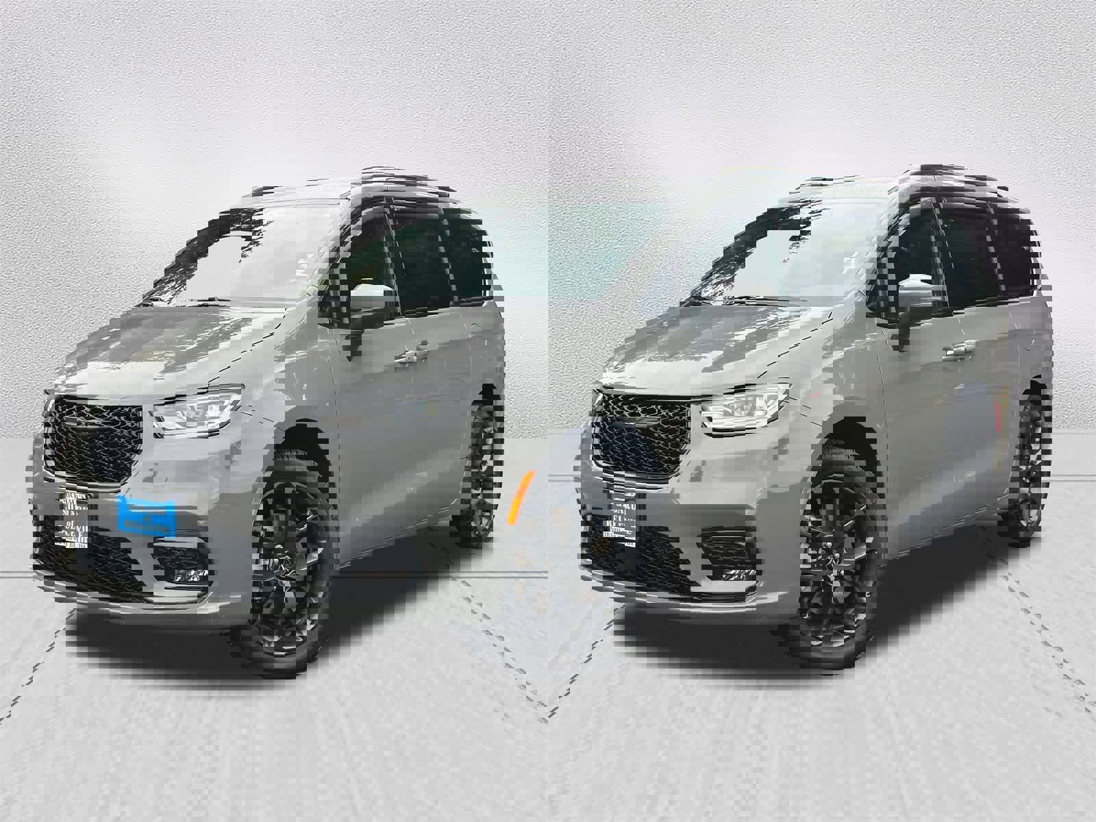 Used 2023 Chrysler Pacifica Touring-L w/ S Appearance Package