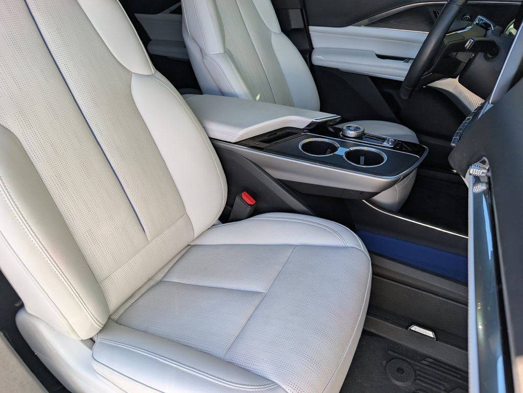 Certified 2024 Cadillac Lyriq Luxury w/ LPO, Floor Liner Package AWD/4WD image 21