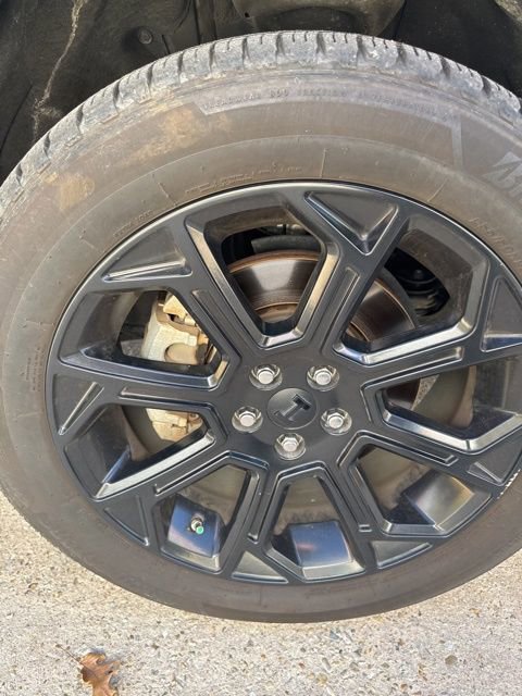 Used 2022 Toyota Highlander L image 23