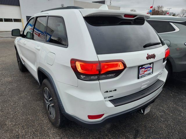 Used 2019 Jeep Grand Cherokee Trailhawk image 4