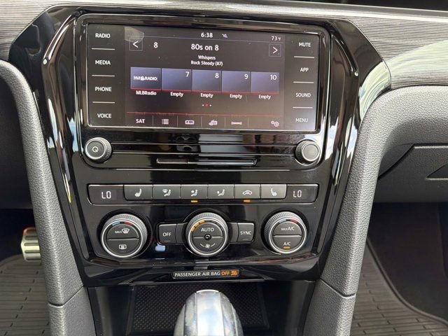 Used 2020 Volkswagen Passat 2.0T R-Line FWD image 28