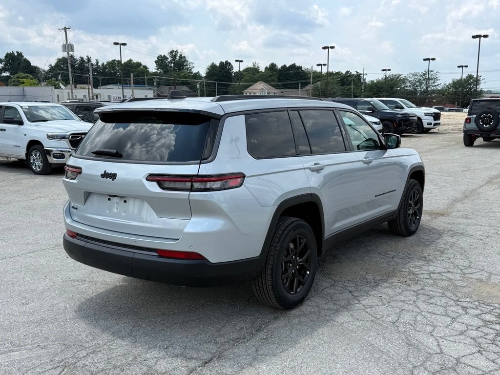 New 2026 Jeep Grand Cherokee L 4WD image 6
