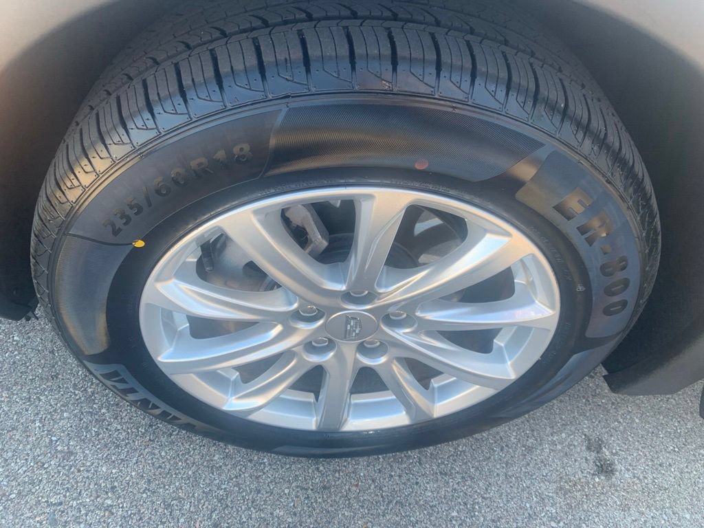 Used 2022 Cadillac XT4 Luxury w/ Driver Awareness Package AWD/4WD image 34