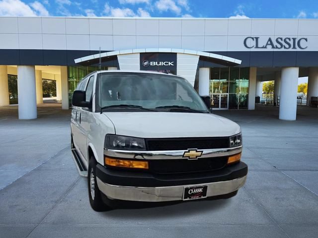 Used 2025 Chevrolet Express 2500 w/ Driver Convenience Package RWD image 2