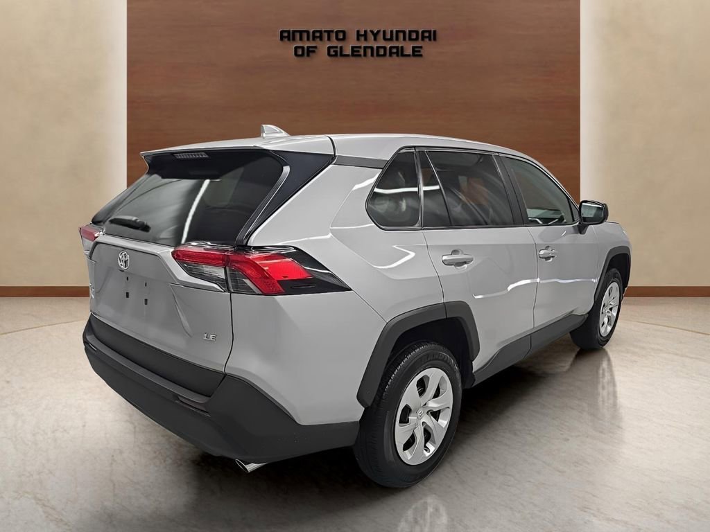 Used 2023 Toyota RAV4 LE image 6