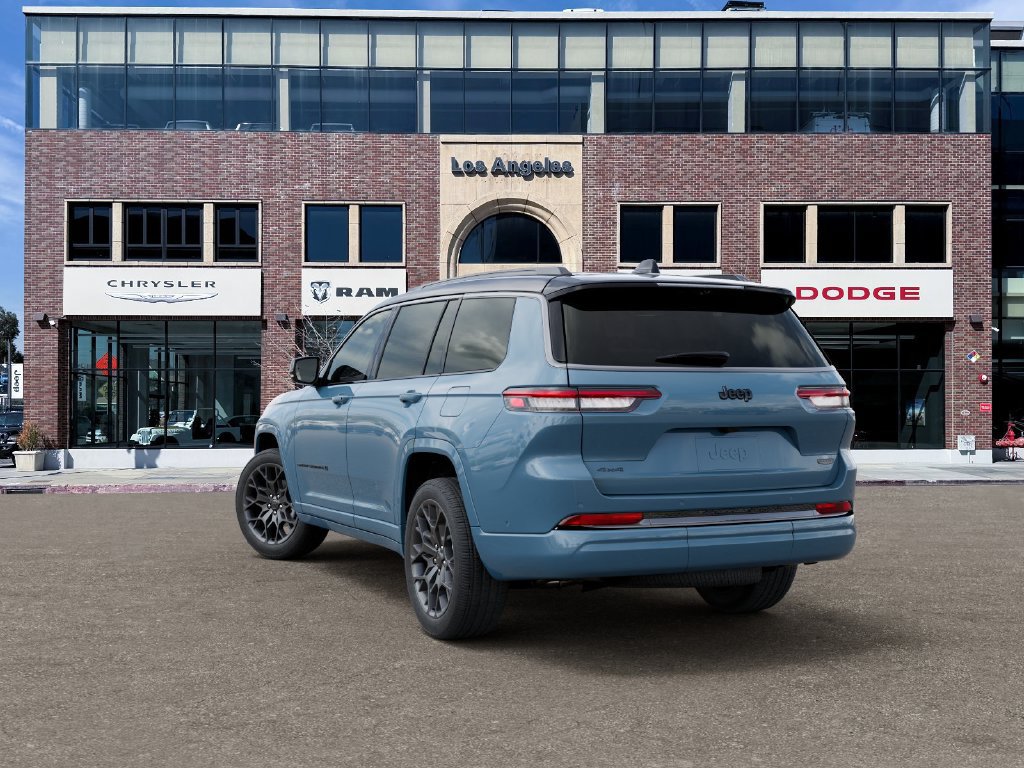 New 2027 Jeep Grand Cherokee L Summit AWD/4WD image 3