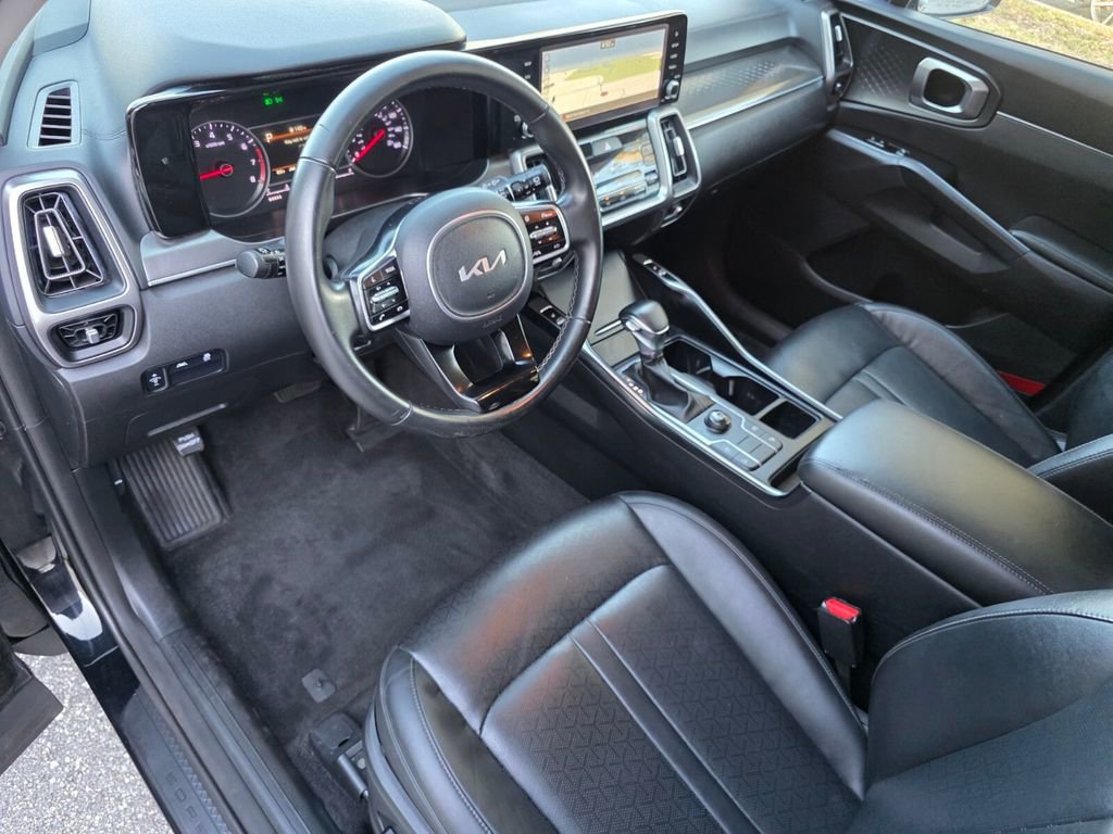 Used 2022 Kia Sorento S image 10