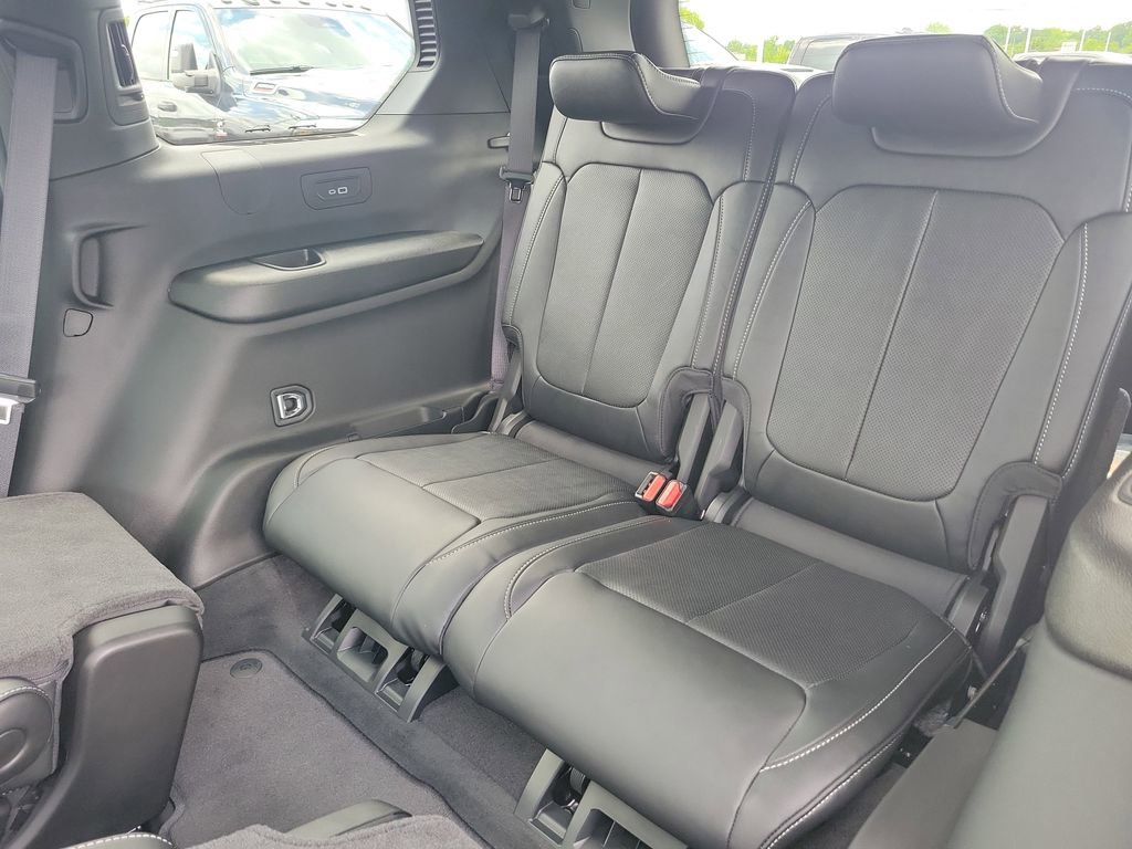New 2026 Jeep Grand Cherokee L Limited AWD/4WD image 12
