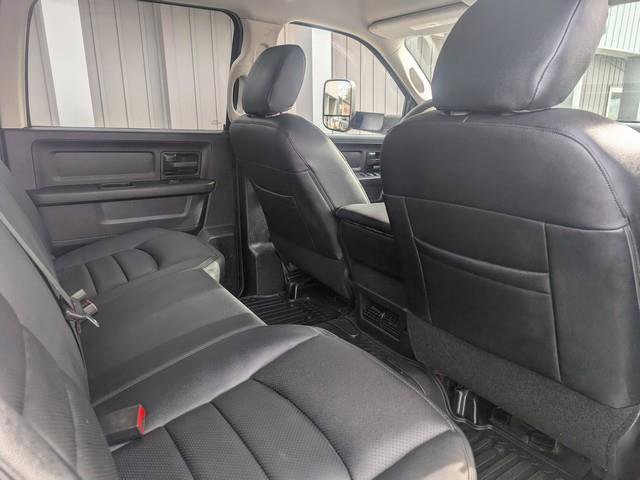Used 2014 RAM 3500 Tradesman image 21