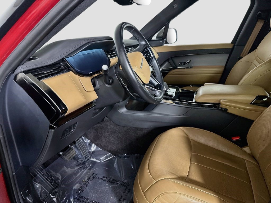 Used 2025 Land Rover Range Rover Sport SE AWD/4WD image 22