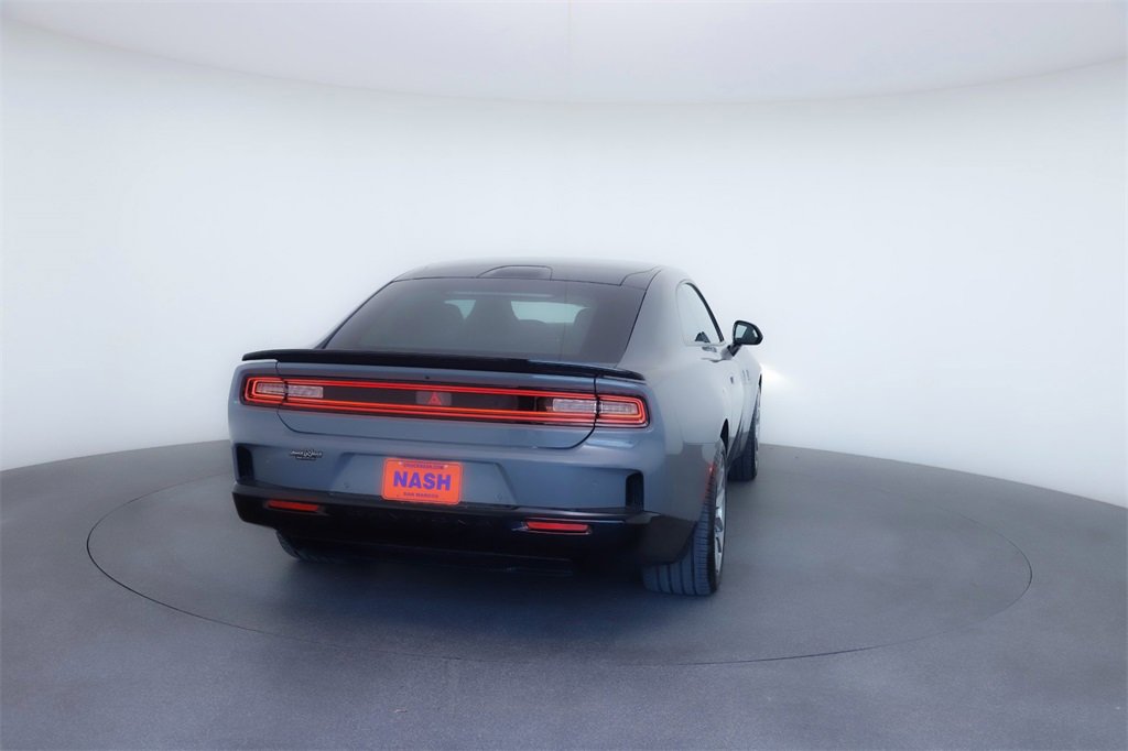 Used 2025 Dodge Charger R/T Scat Pack w/ Track Pack image 6