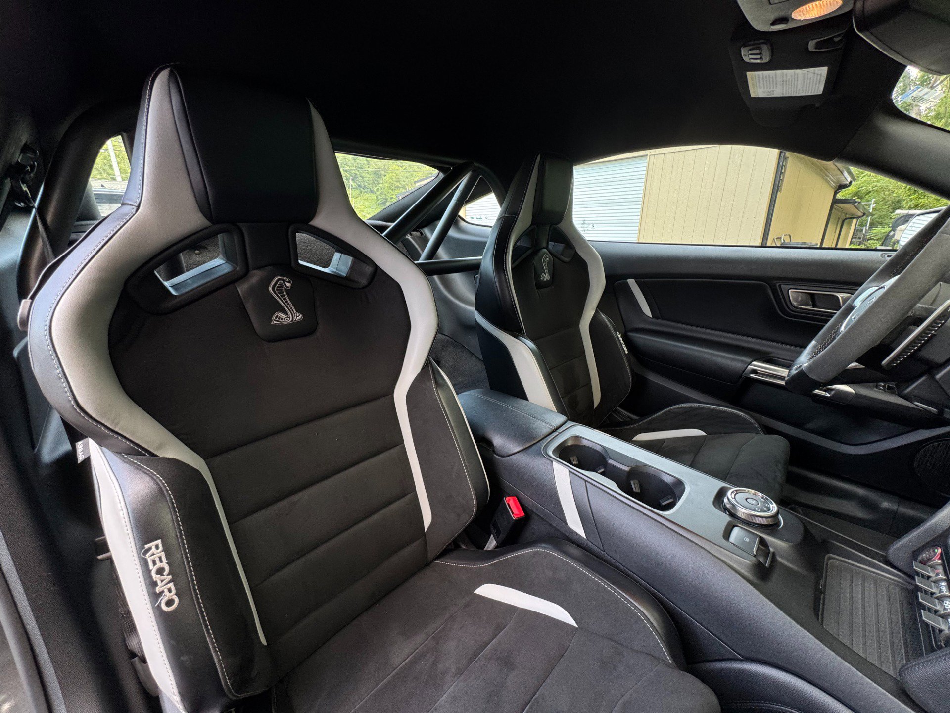 Used 2020 Ford Mustang Shelby GT500 w/ Technology Package image 24