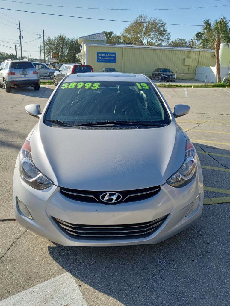 Used 2013 Hyundai Elantra Limited w/ Technology Pkg image 3