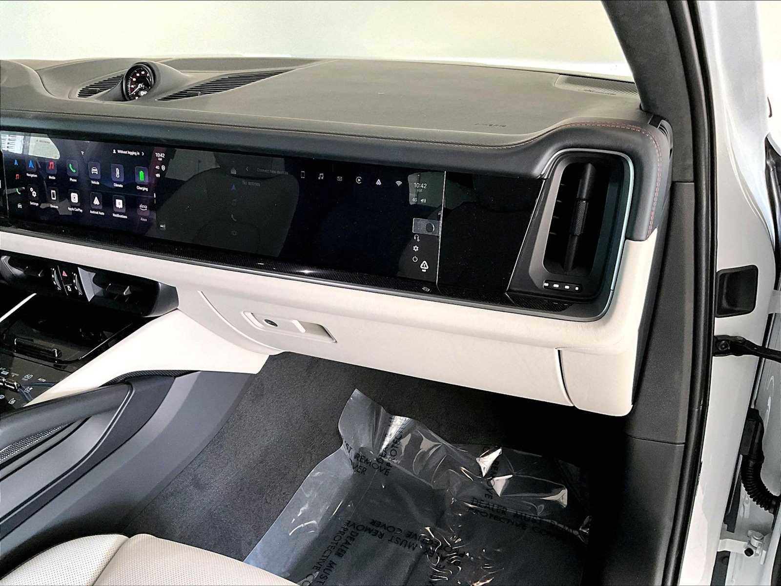 New 2026 Porsche Cayenne Turbo image 22