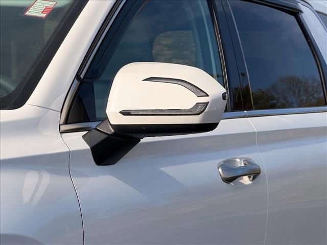 Used 2022 Hyundai Palisade SEL w/ 8P Bench Seat Package AWD/4WD image 24