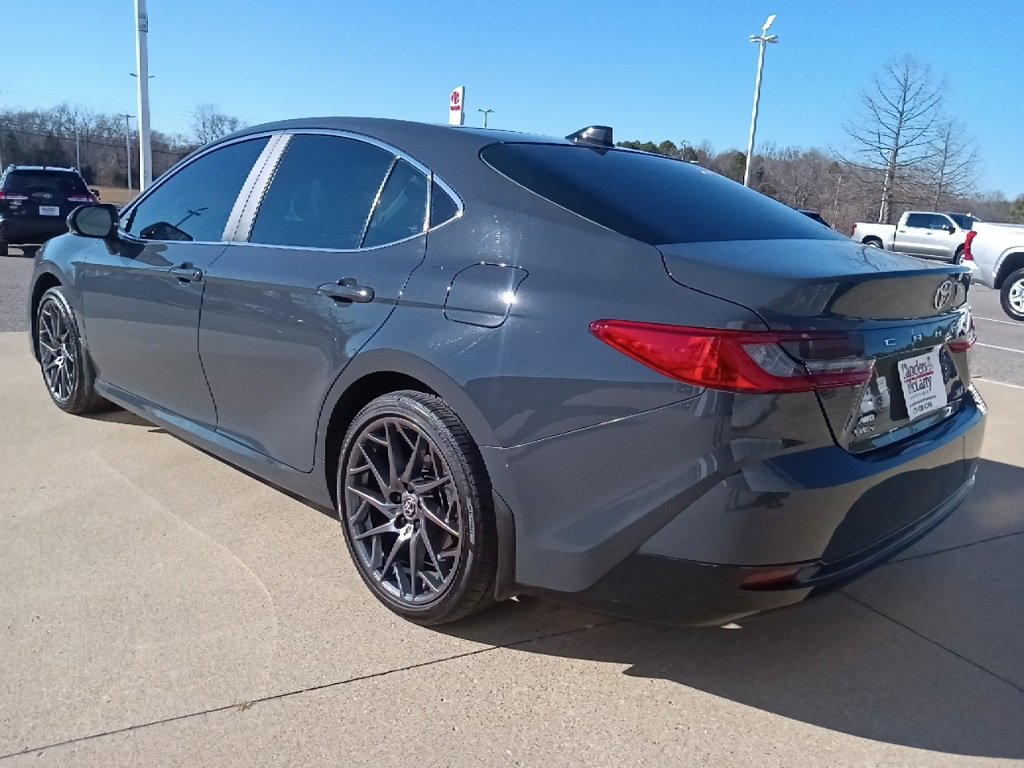 Used 2025 Toyota Camry XSE image 5