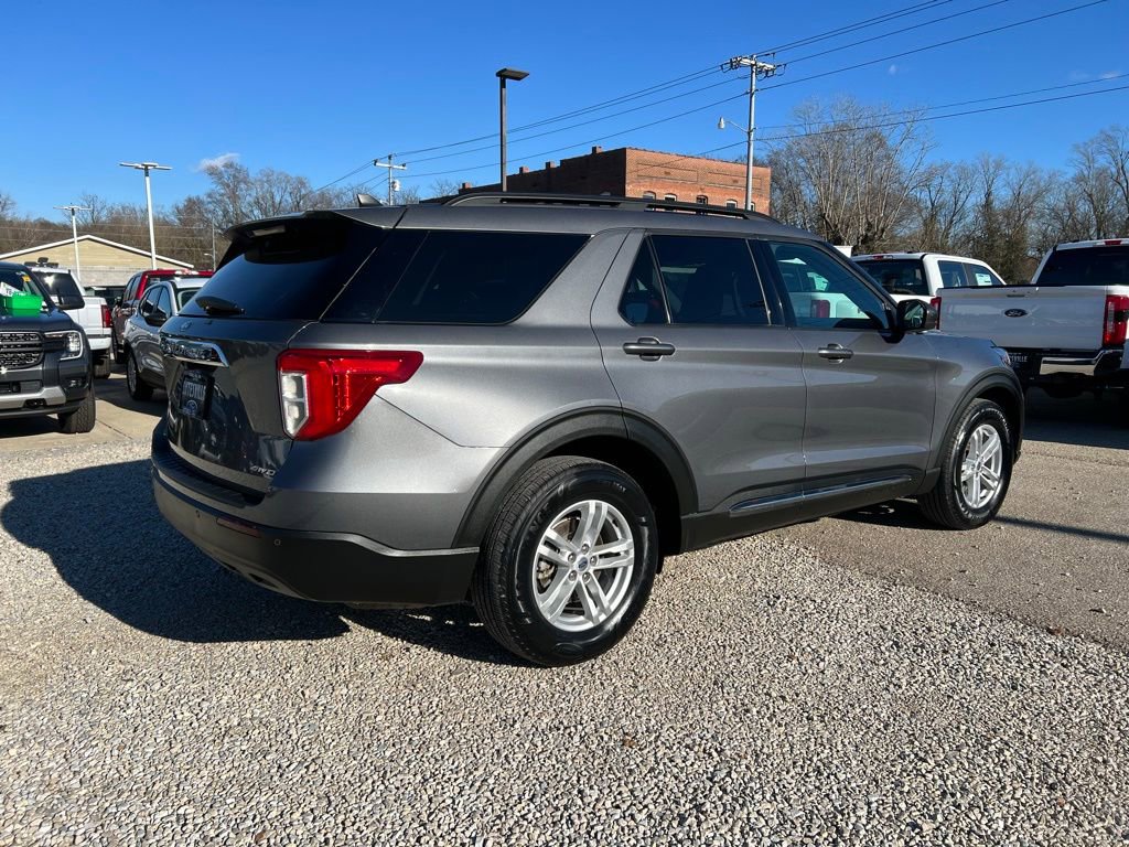 Used 2021 Ford Explorer XLT image 8