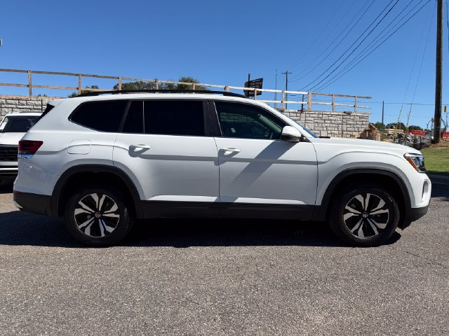 Used 2024 Volkswagen Atlas SE FWD image 6