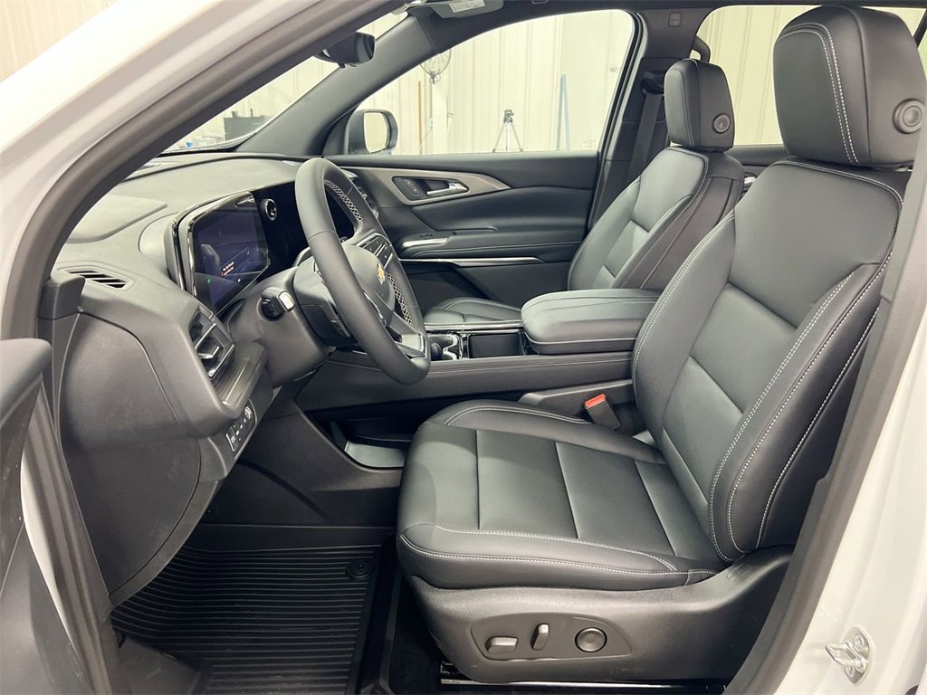 New 2026 Chevrolet Traverse LT w/ Driver Confidence Package image 19