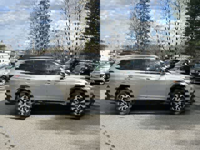 Used 2020 Subaru Outback Premium w/ Popular Package #1 image 3