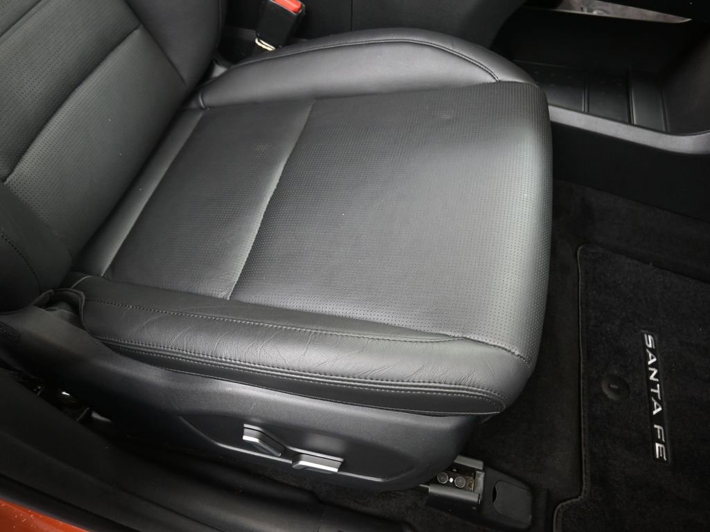 Used 2025 Hyundai Santa Fe Limited image 12