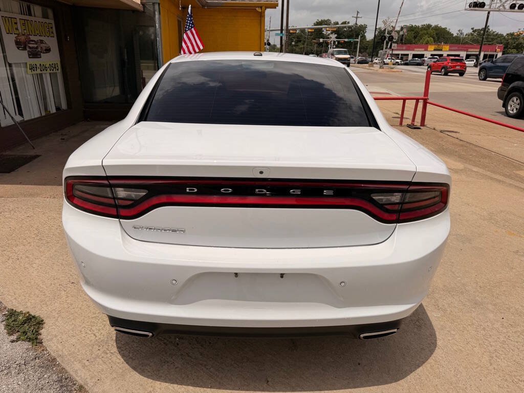 Used 2021 Dodge Charger SXT RWD image 4