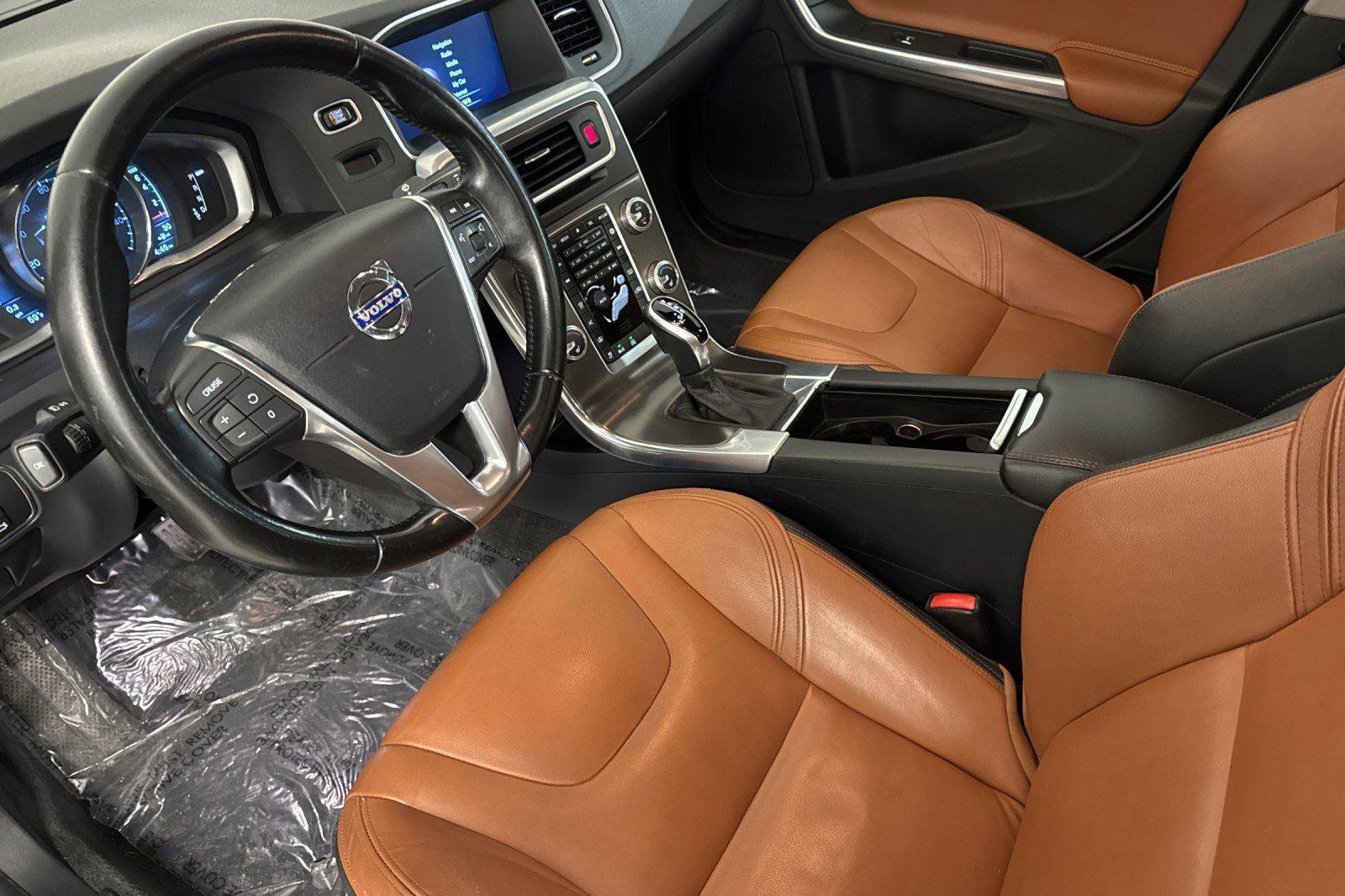 Used 2016 Volvo S60 T5 Premier image 9