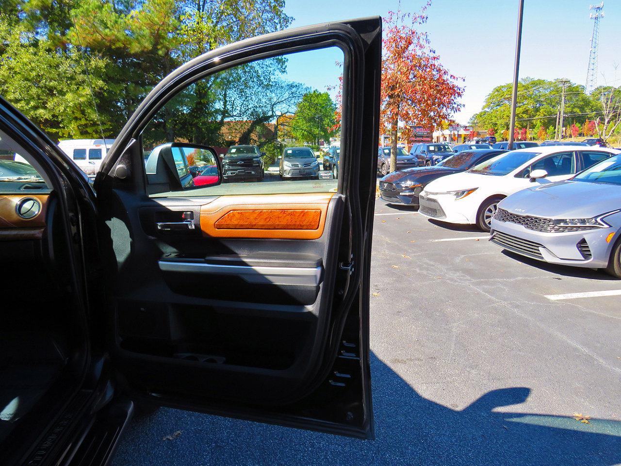 Used 2015 Toyota Tundra 1794 Edition image 29