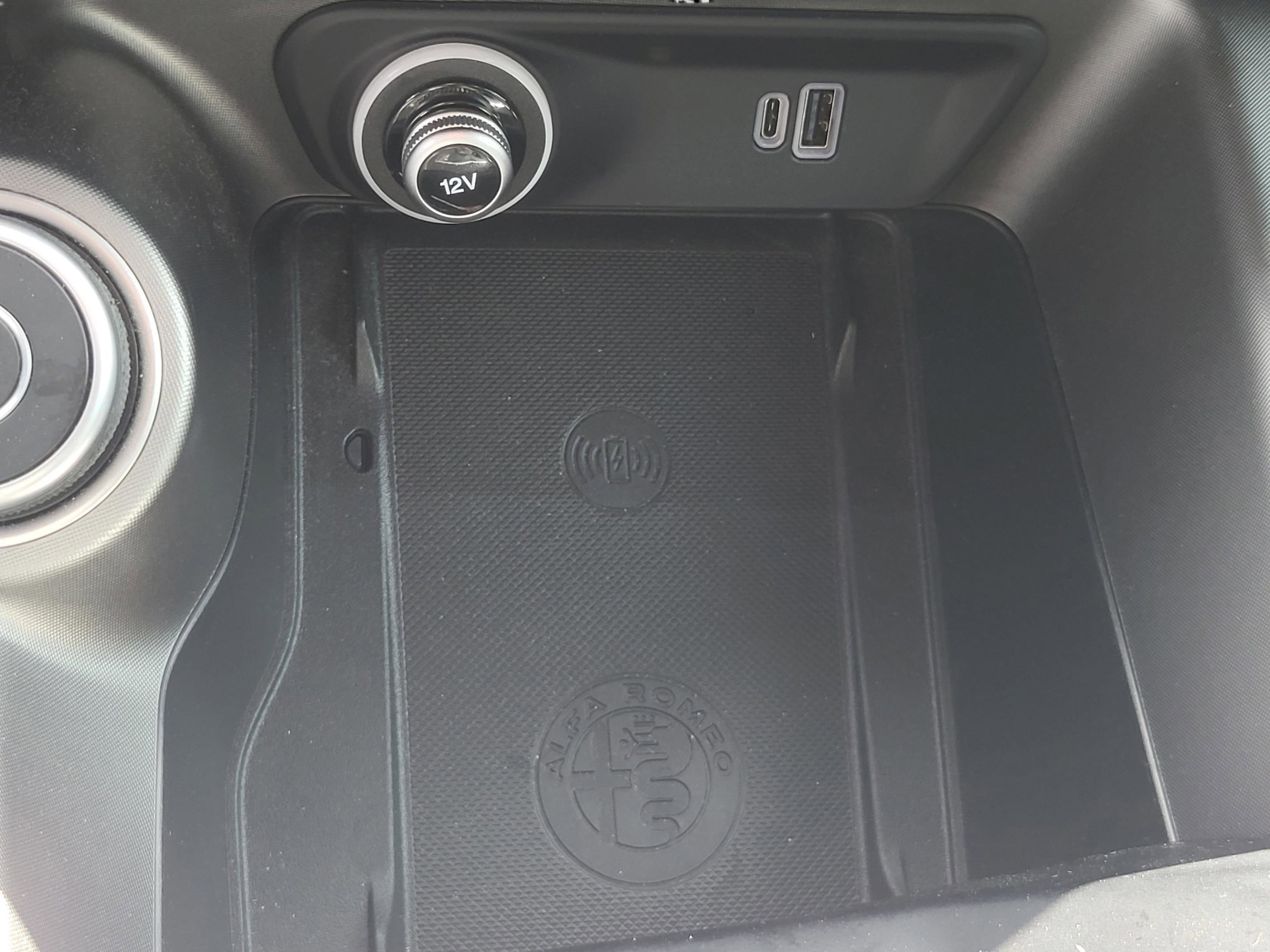 Used 2024 Alfa Romeo Tonale Ti AWD/4WD image 56