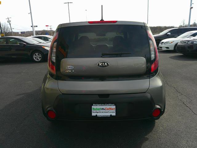 Used 2015 Kia Soul FWD image 2