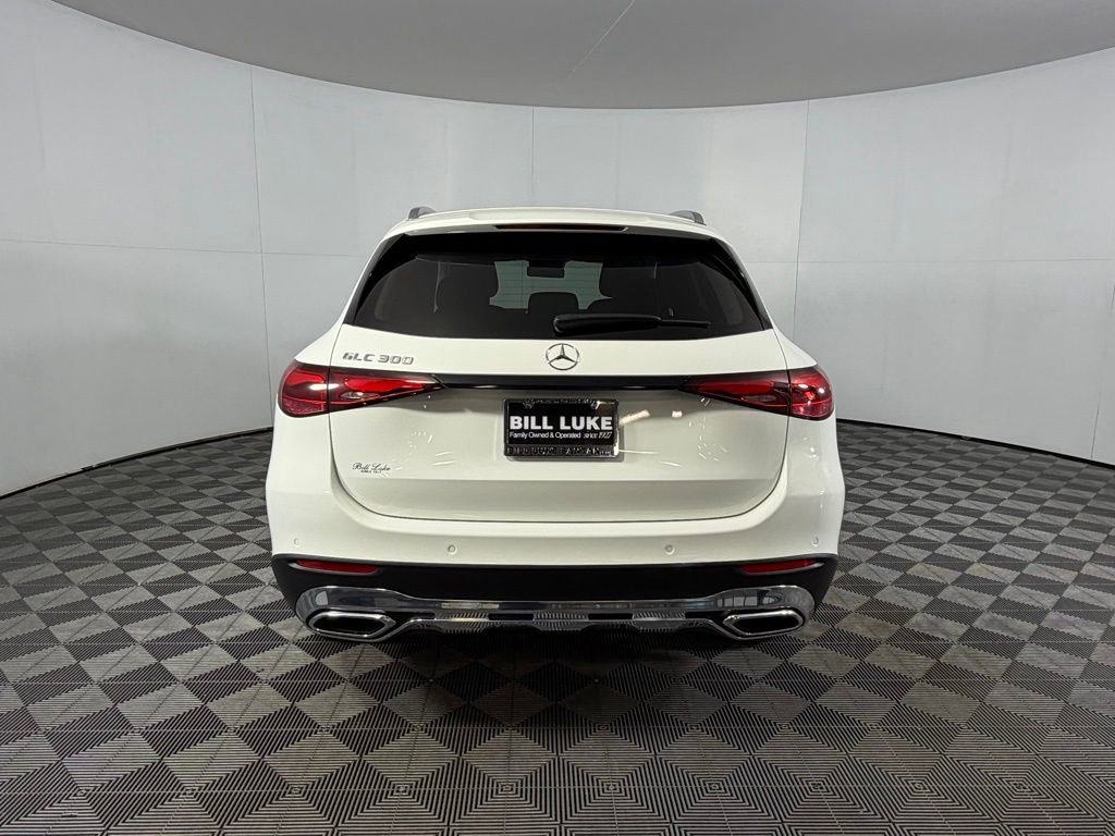 Used 2024 Mercedes-Benz GLC 300 image 4
