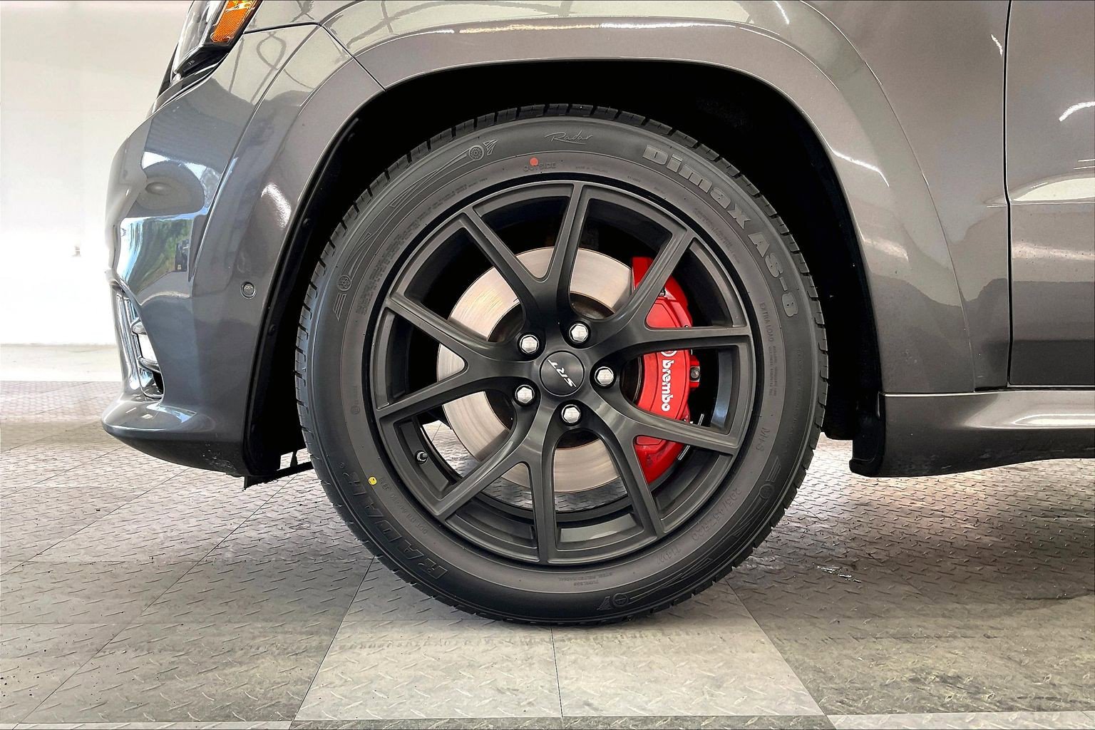 Used 2018 Jeep Grand Cherokee SRT w/ Trailer Tow Group IV AWD/4WD image 8