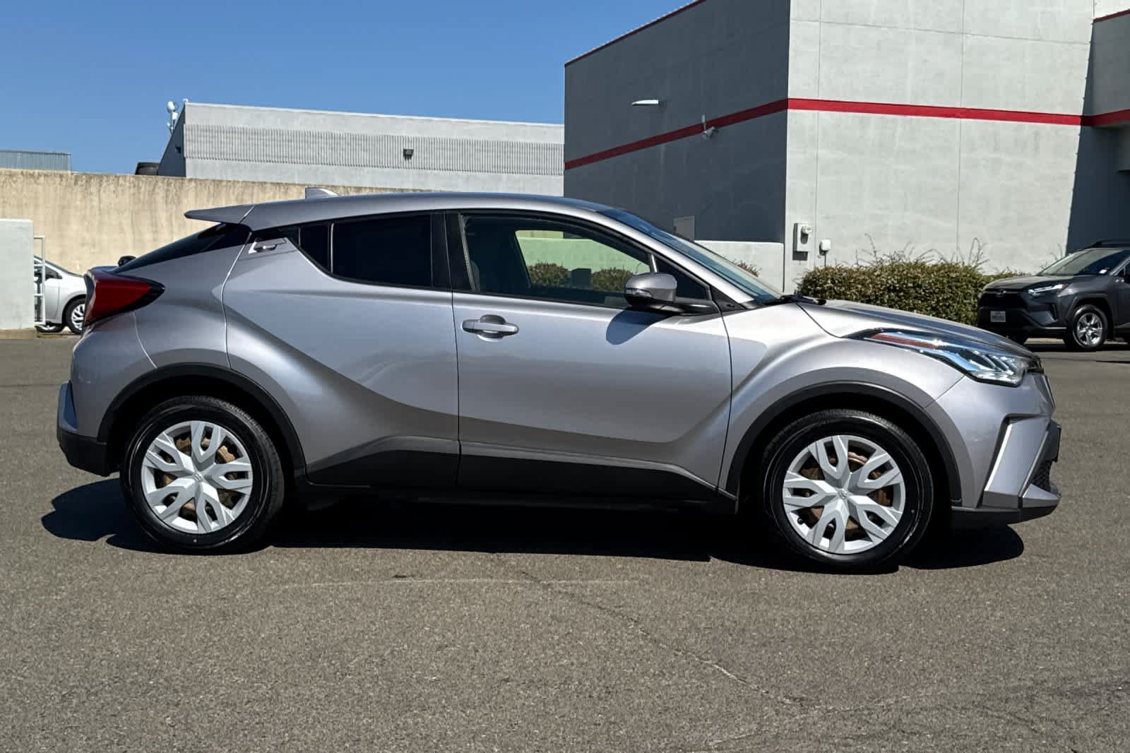 Certified 2020 Toyota C-HR LE FWD image 6