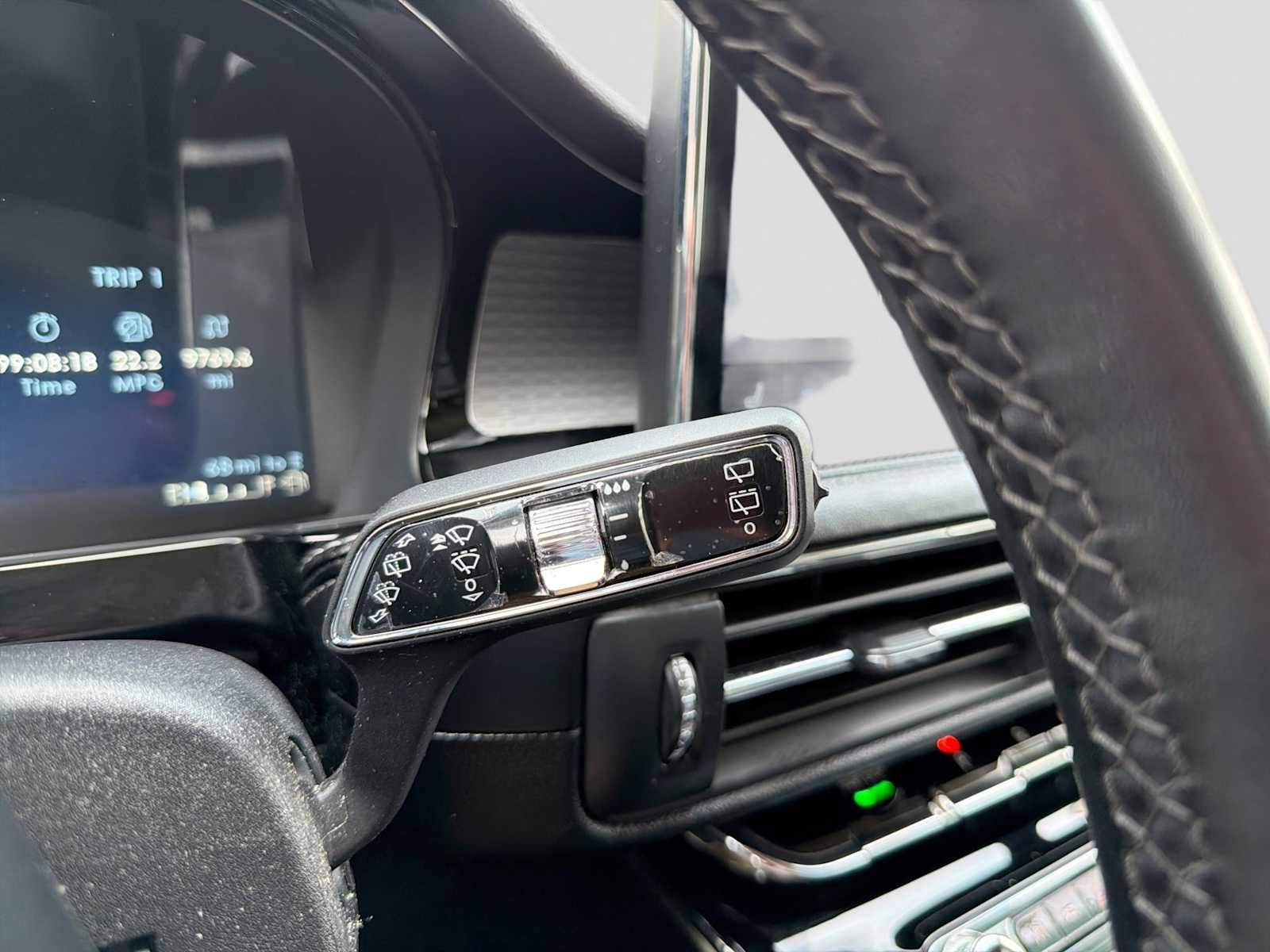Used 2023 Lincoln Corsair FWD image 25