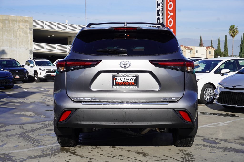 New 2026 Toyota Highlander XLE image 5