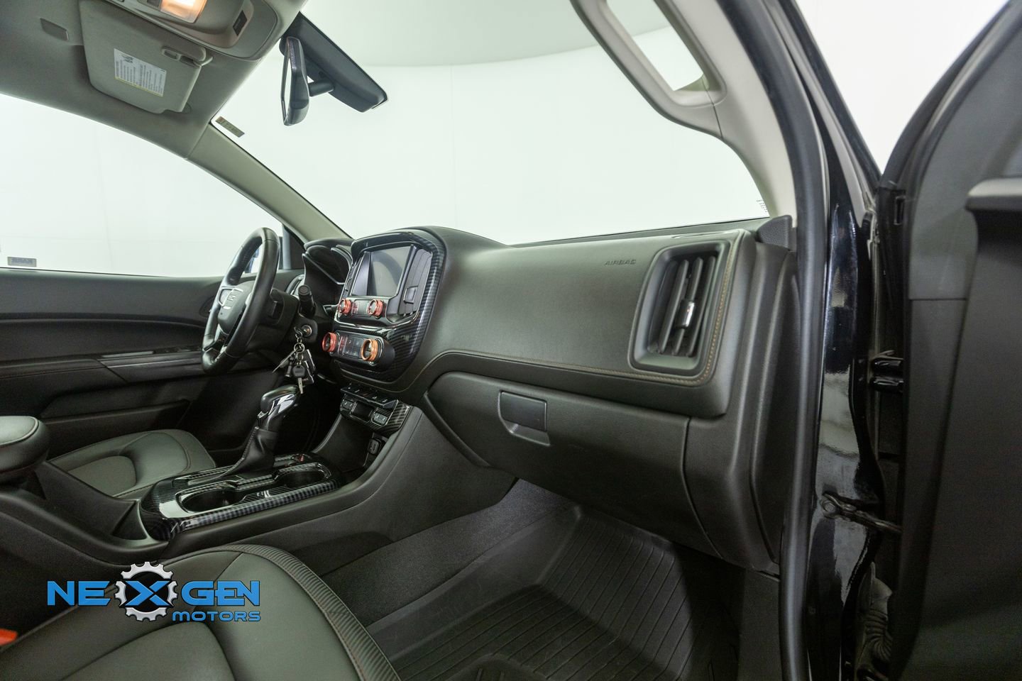 Used 2022 GMC Canyon AT4 AWD/4WD image 41