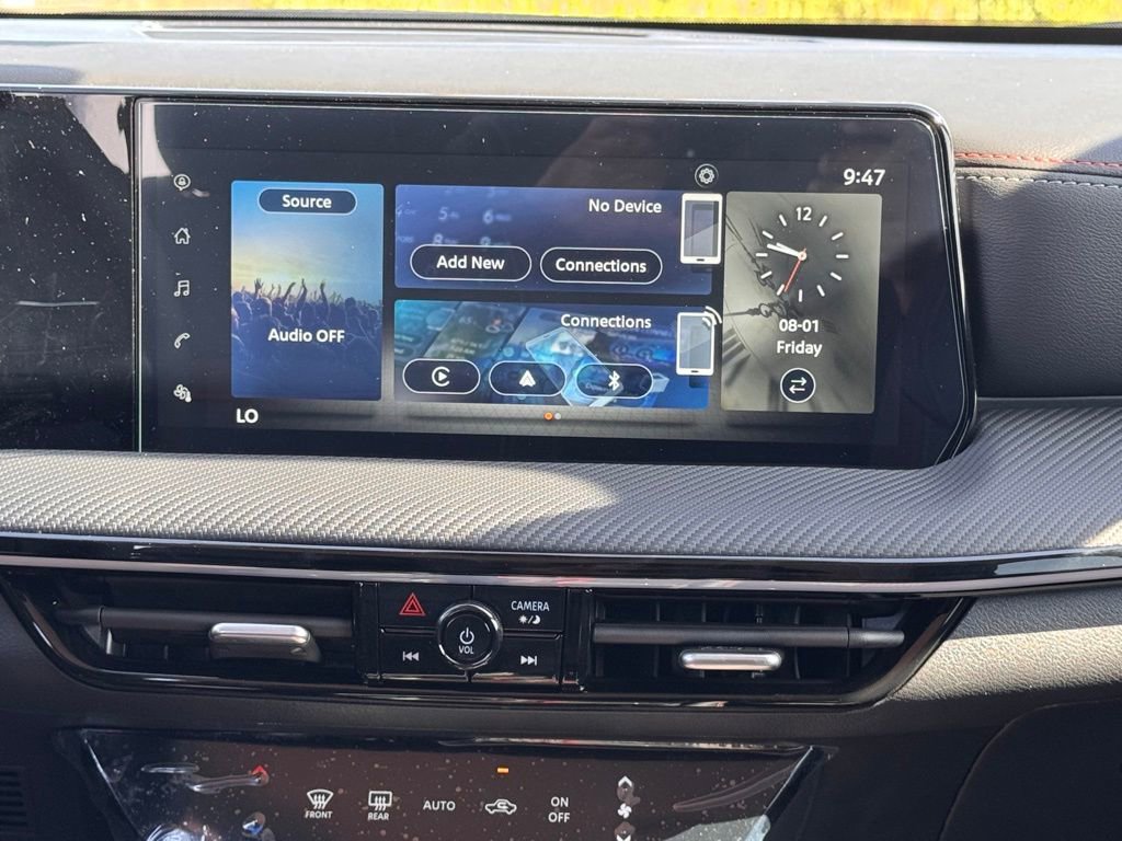 New 2025 Nissan Kicks SR image 12