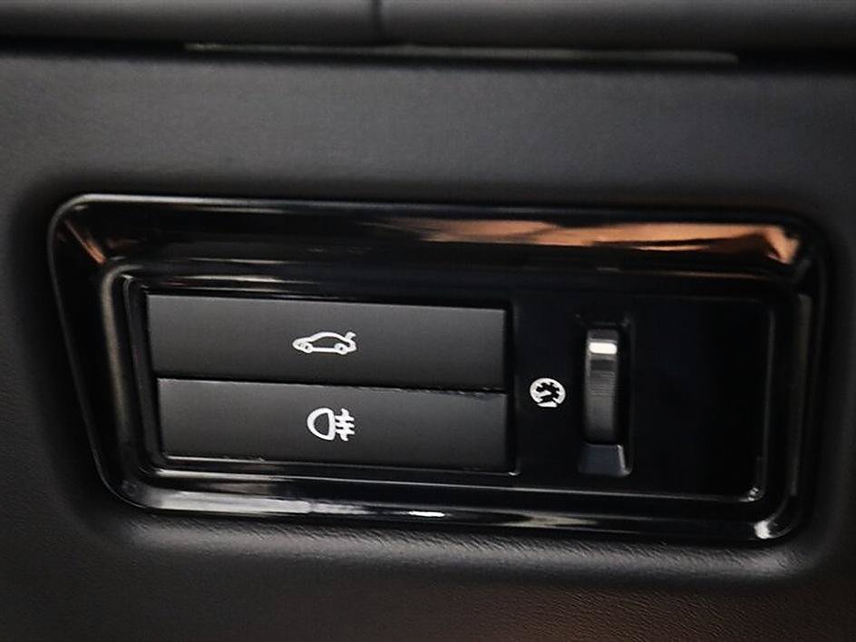 Used 2015 Jaguar XJ L Portfolio RWD image 43