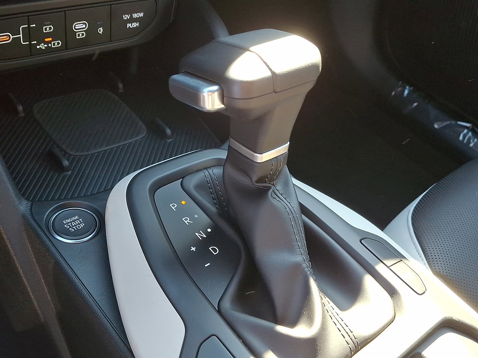 New 2025 Kia K4 GT-Line Turbo image 8