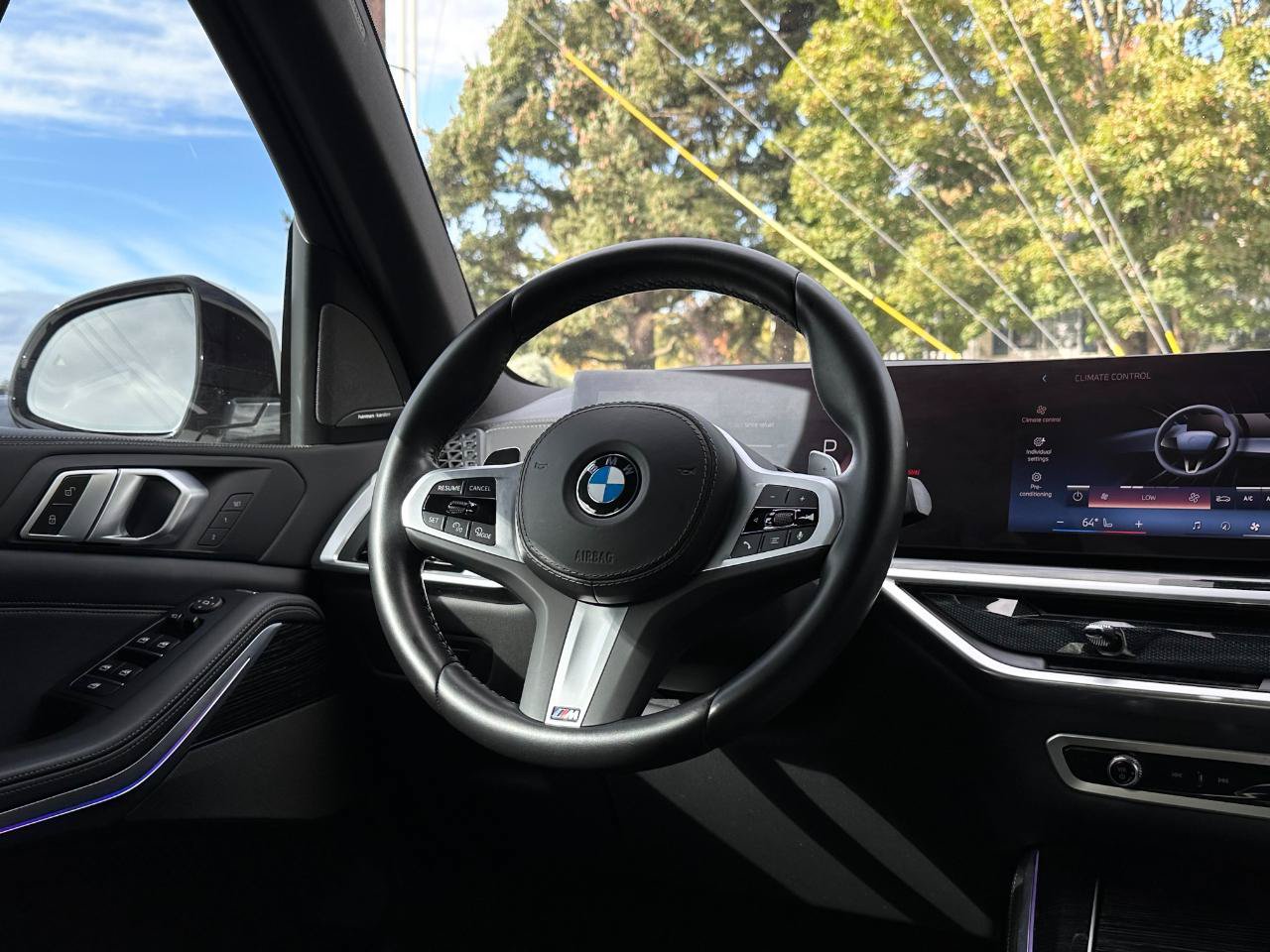 Used 2024 BMW X5 xDrive40i w/ M Sport Package AWD/4WD image 14