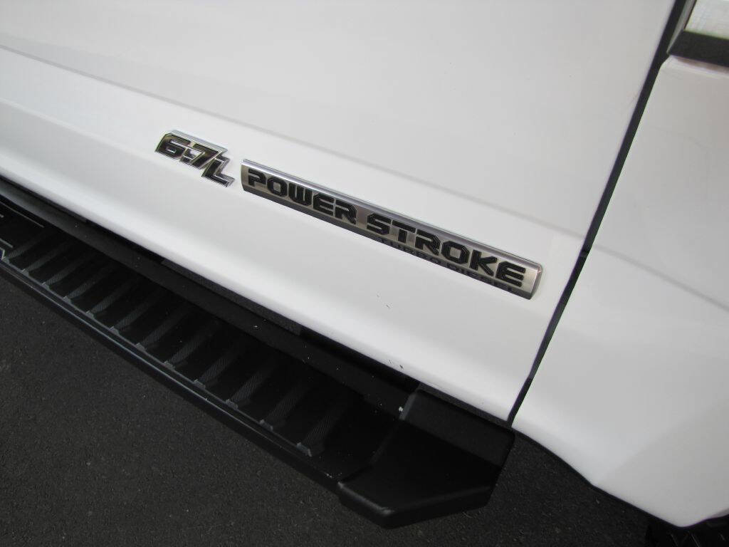 Used 2022 Ford F250 XLT w/ Black Appearance Package image 25