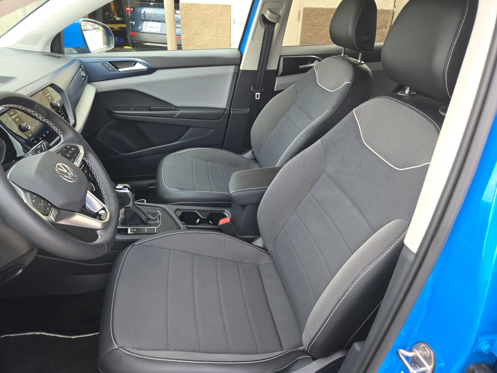 Used 2023 Volkswagen Taos SE image 22