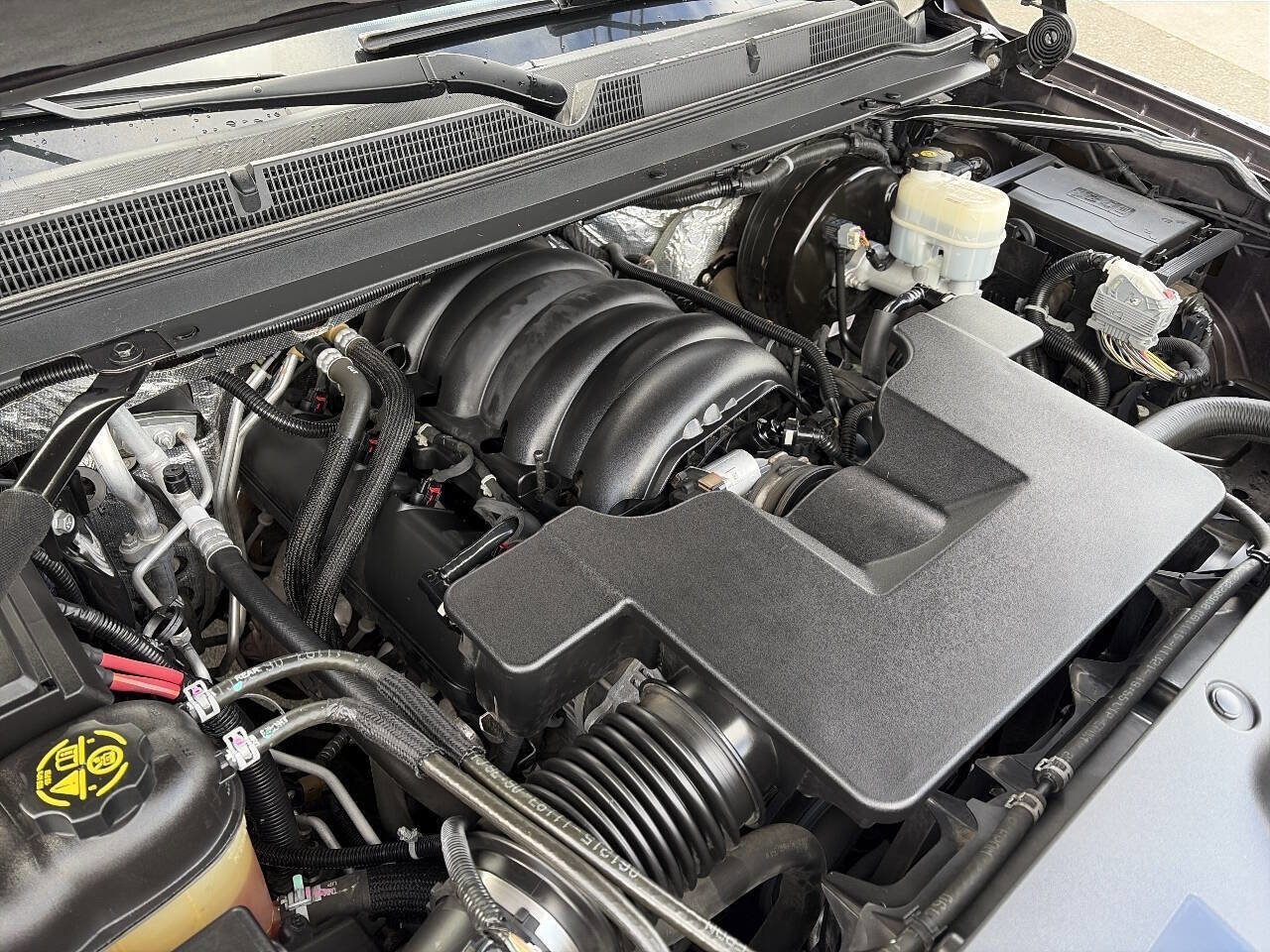 Used 2015 GMC Yukon XL Denali w/ Premium Package image 17