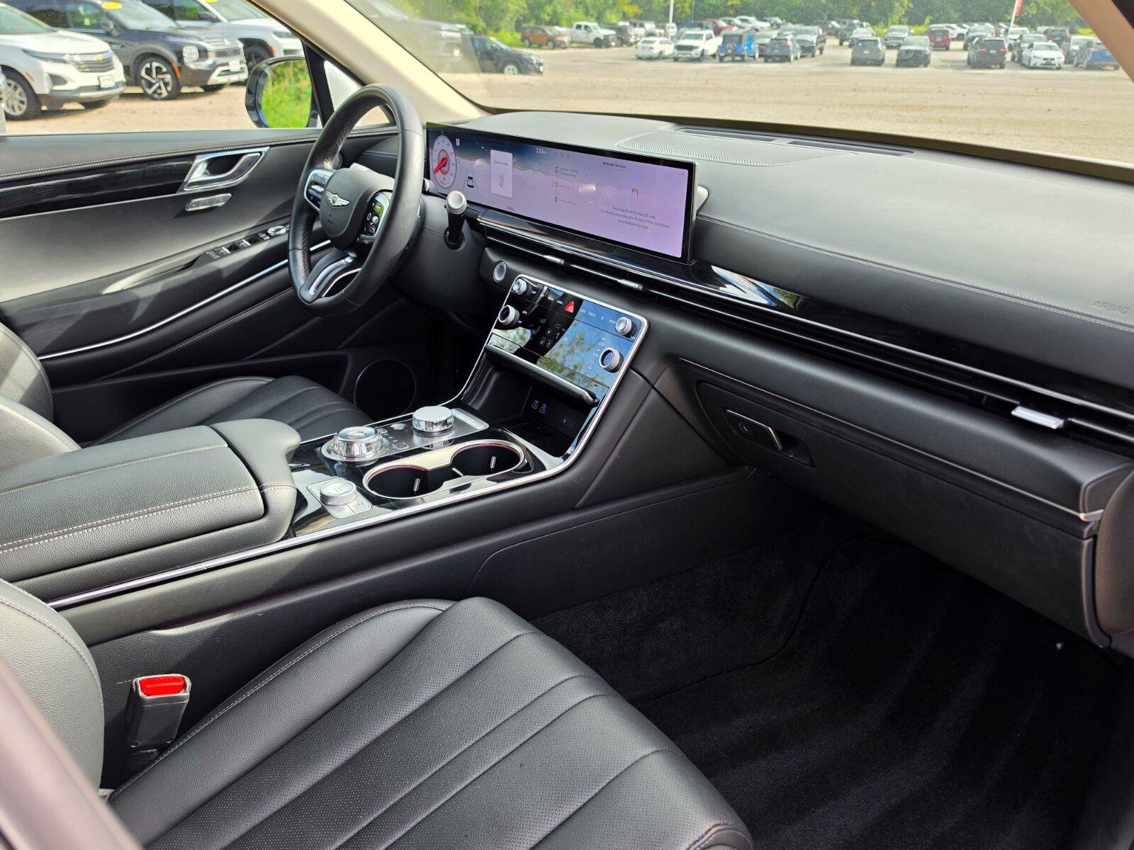 Used 2025 Genesis GV80 2.5T Standard AWD/4WD image 9
