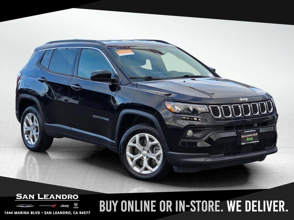 Certified 2024 Jeep Compass Latitude AWD/4WD image 1