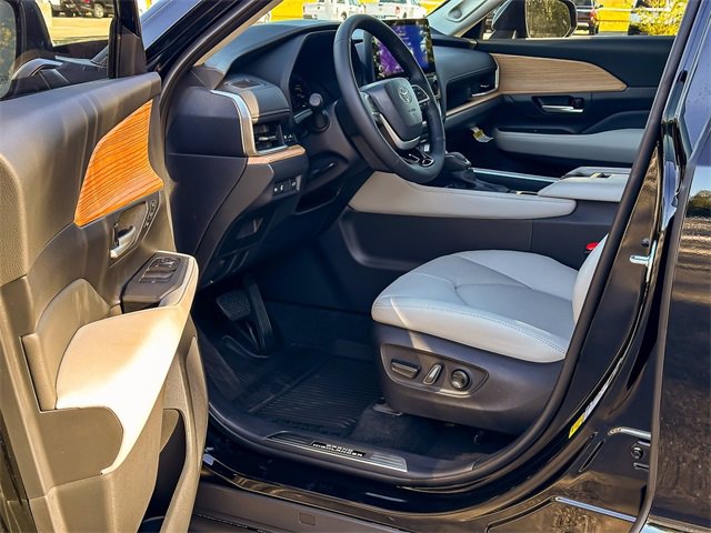 New 2026 Toyota Grand Highlander Limited image 10