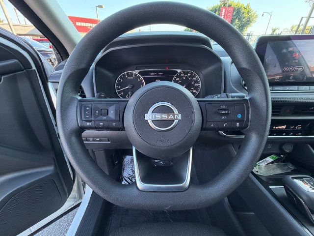 Used 2024 Nissan Rogue SV FWD image 20