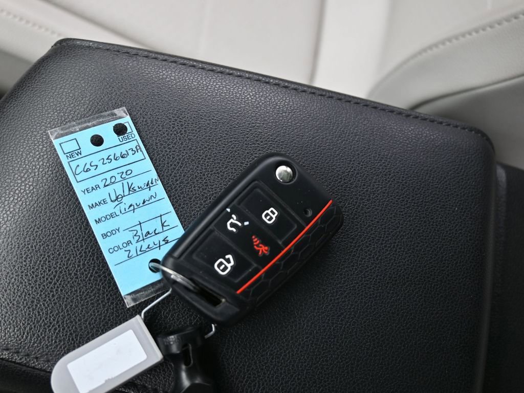 Used 2020 Volkswagen Tiguan SE R-Line image 20